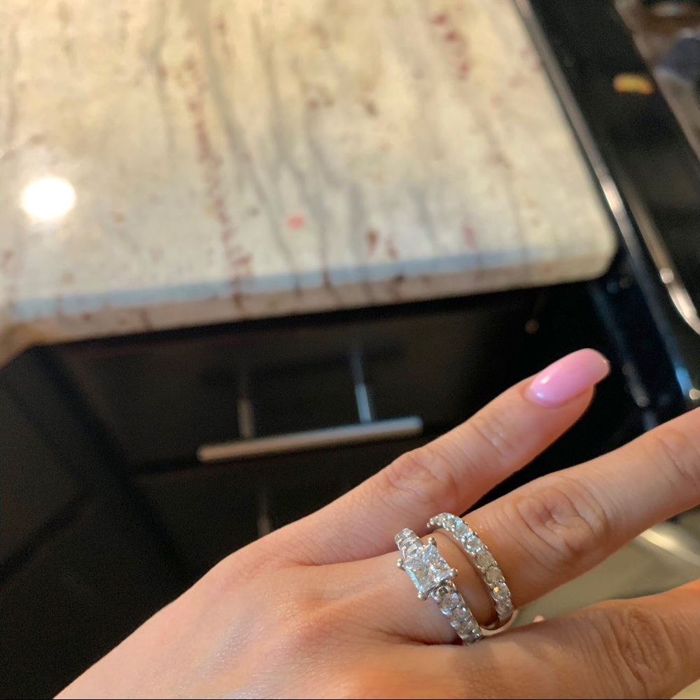 SOLD Diamond Engagement / Wedding set - Picture 6 of 9